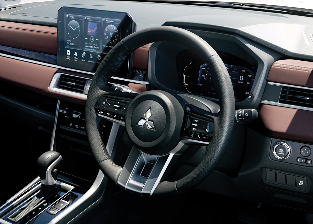 New Xpander Cross 3 Spoke Steering