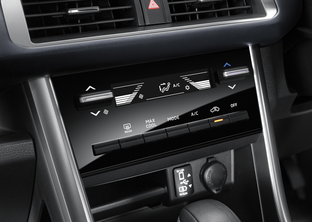 New Xpander Cross AC Digital