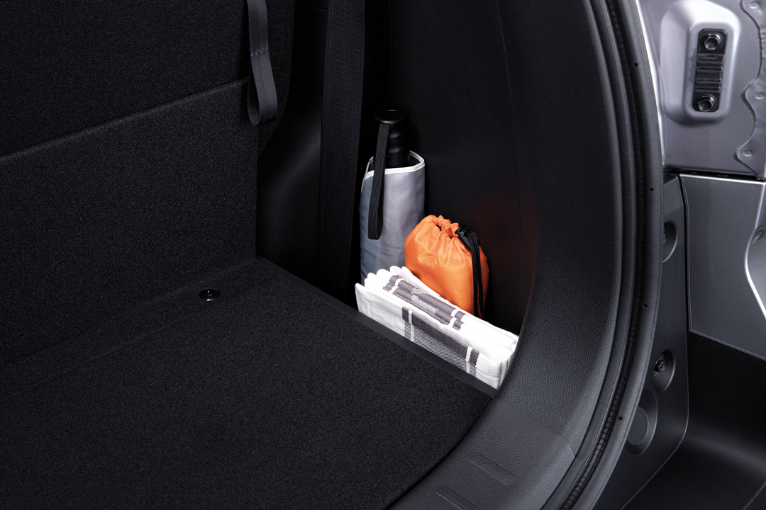 New Xpander Cross Bagasi Belakang