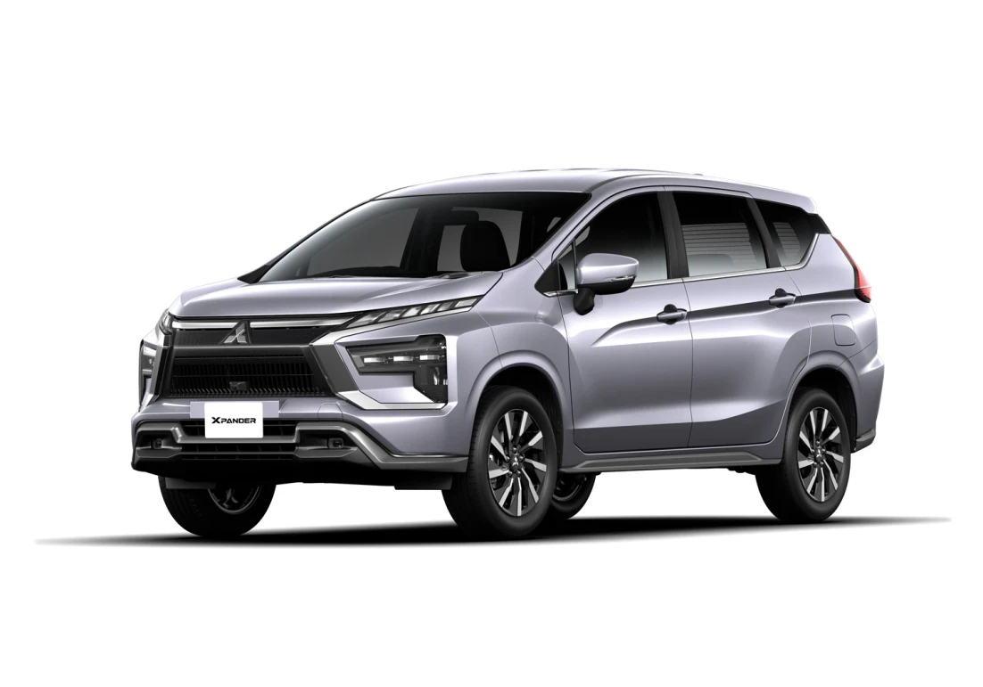 Mitsubishi New Xpander Blade Silver Metallic